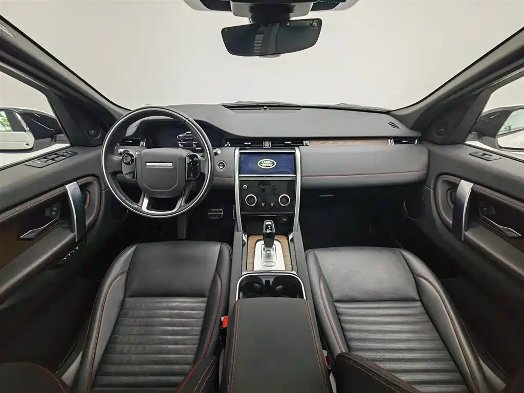 Land Rover Discovery Sport Sport 2021 P300e