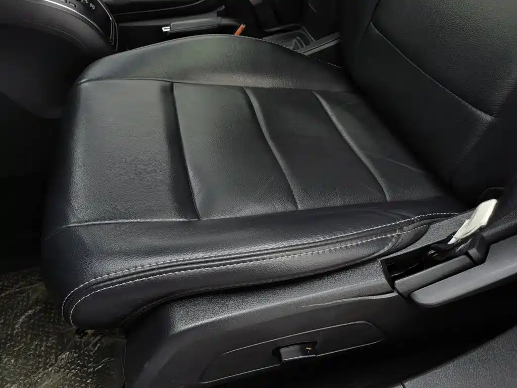 Jeep Compass (Import) — миниатюра 20