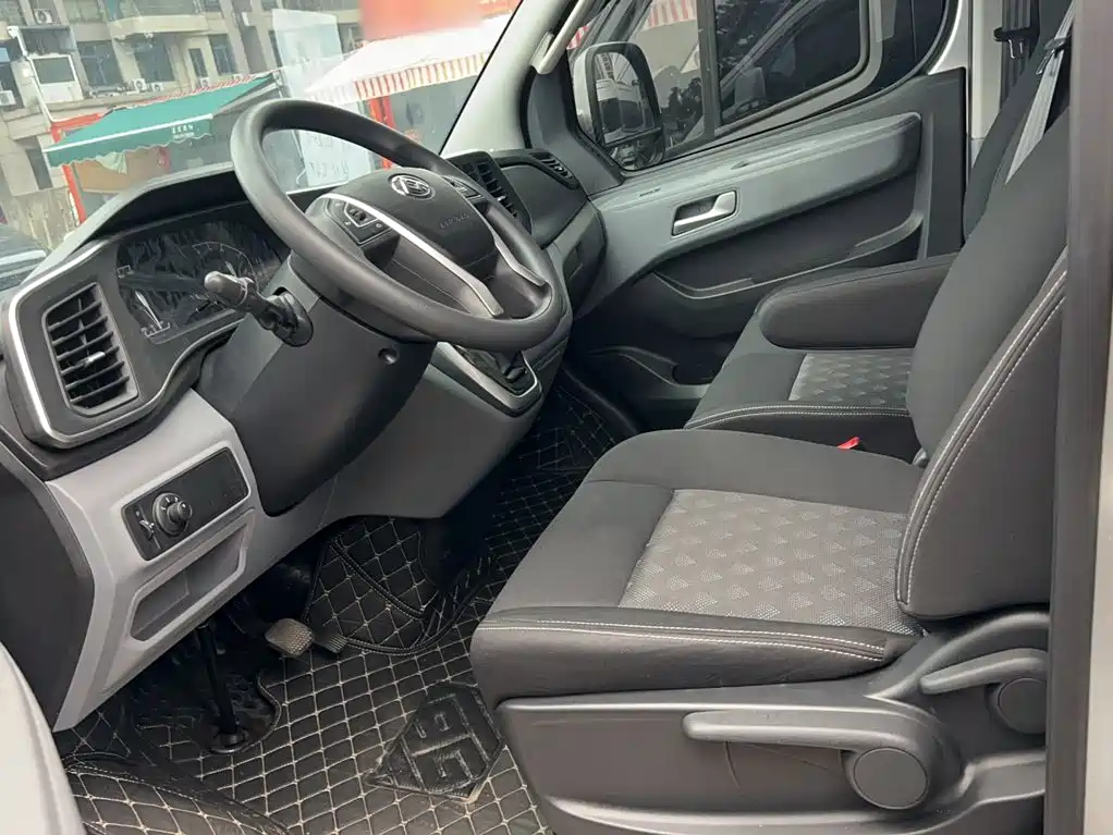 MAXUS V80 — миниатюра 12