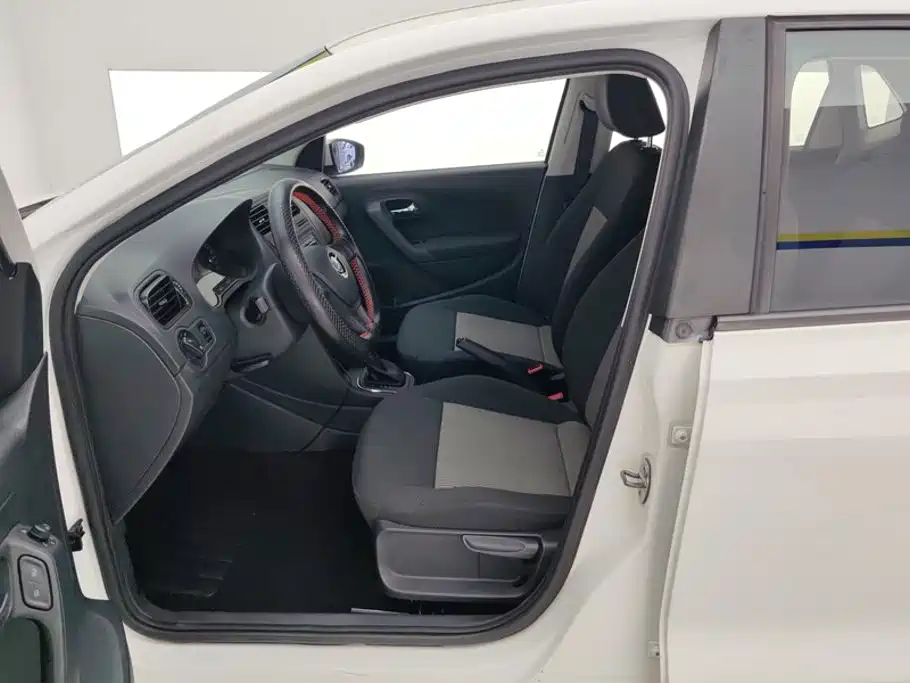 Volkswagen Polo — миниатюра 9