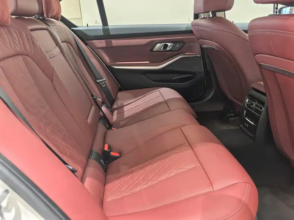 BMW 3 Series — миниатюра 12
