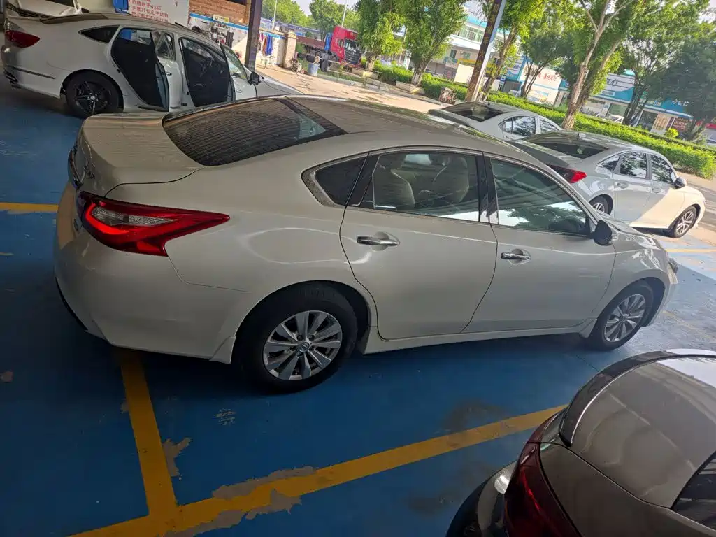 Nissan Teana — миниатюра 9