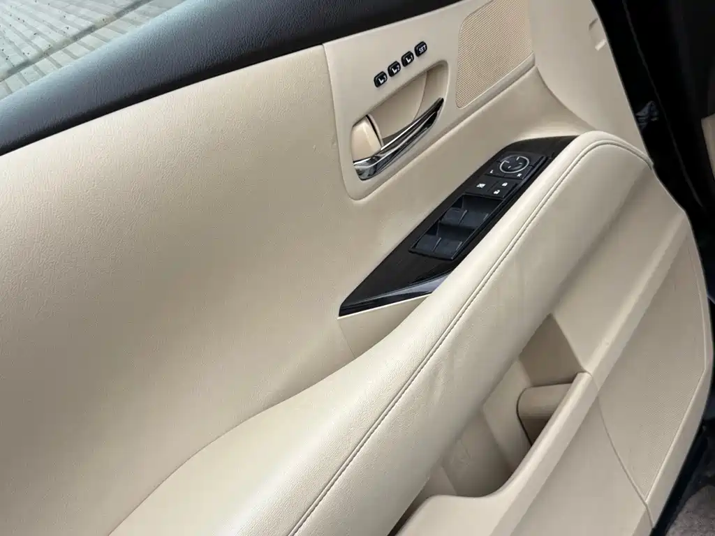 Lexus RX Classic — миниатюра 3