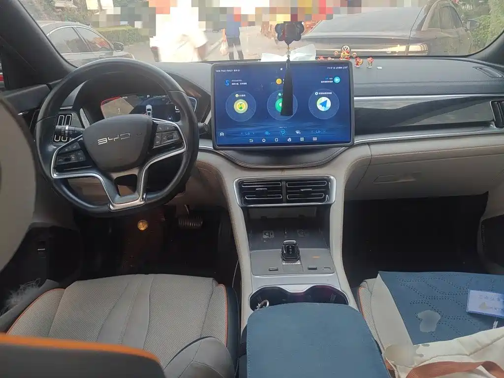 BYD PLUS New Energy — миниатюра 5