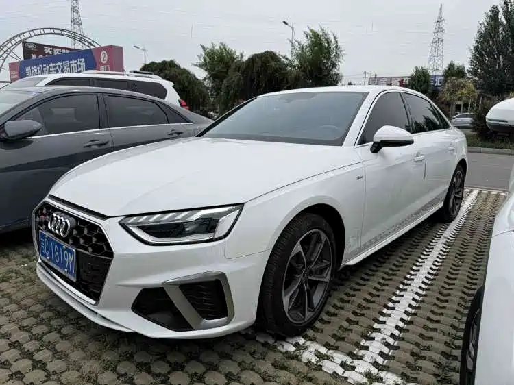 奥迪A4L 2024款 40 TFSI 时尚动感型 2024