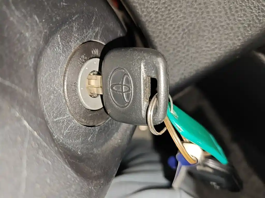 Toyota Yaris L — миниатюра 9