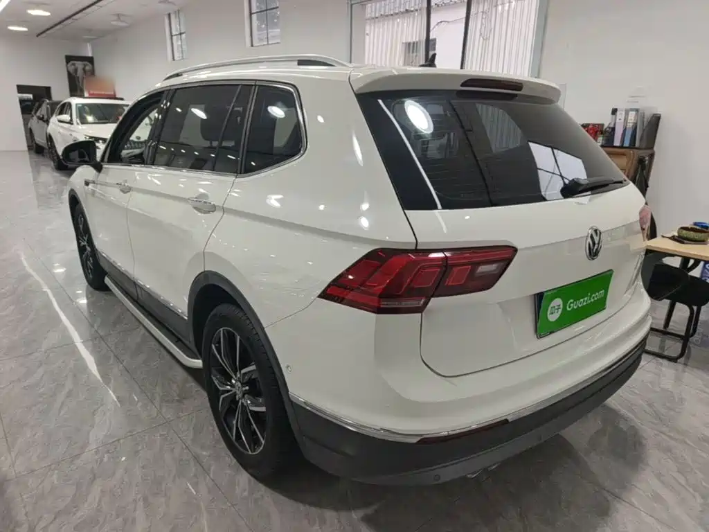 Volkswagen Tiguan L — миниатюра 5