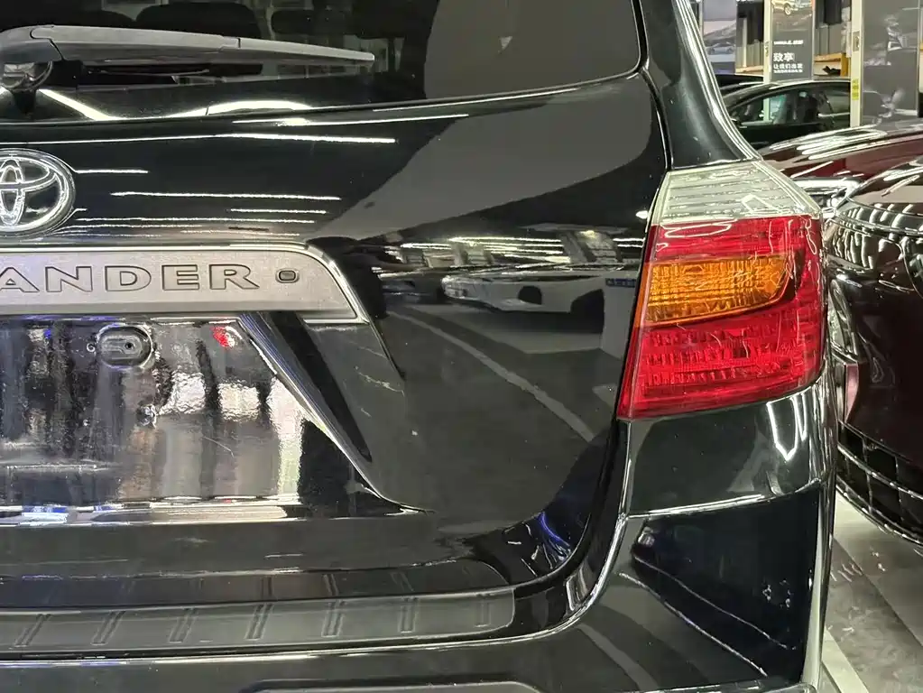 Toyota Highlander — миниатюра 16