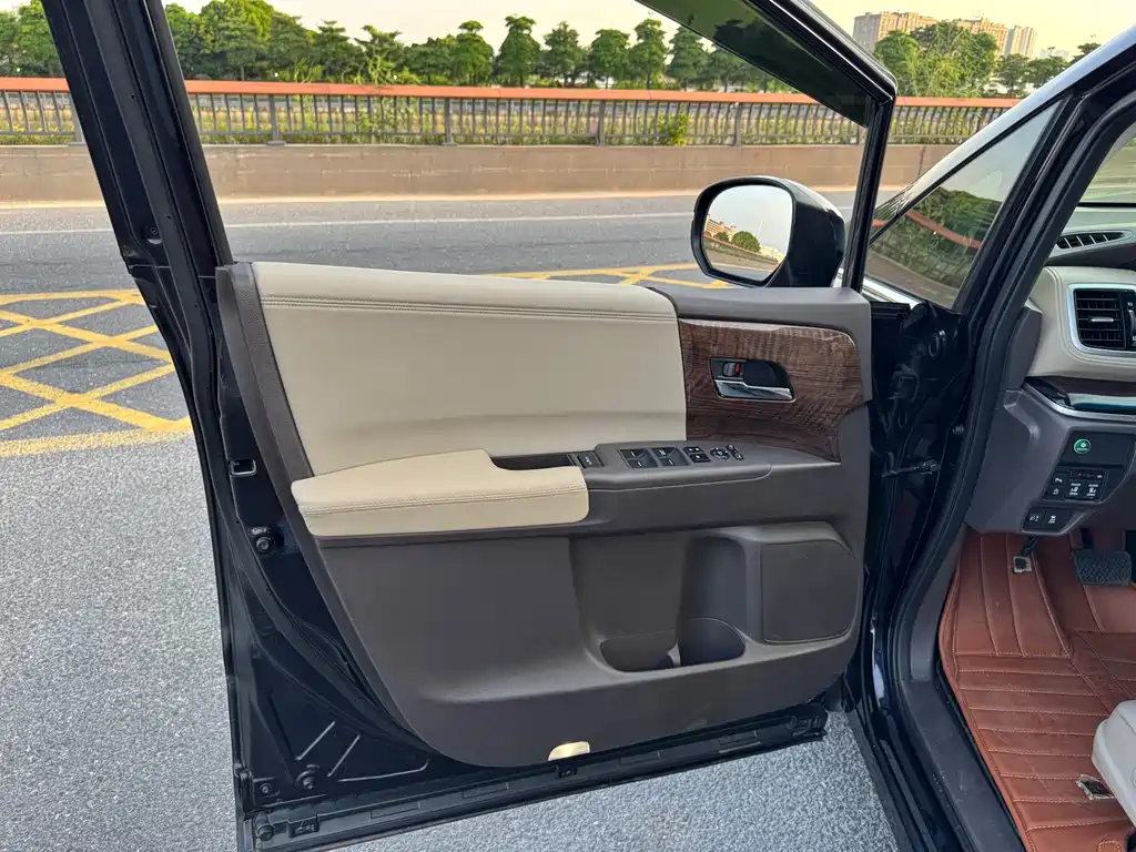 Honda Odyssey 2015 2.4L Luxury