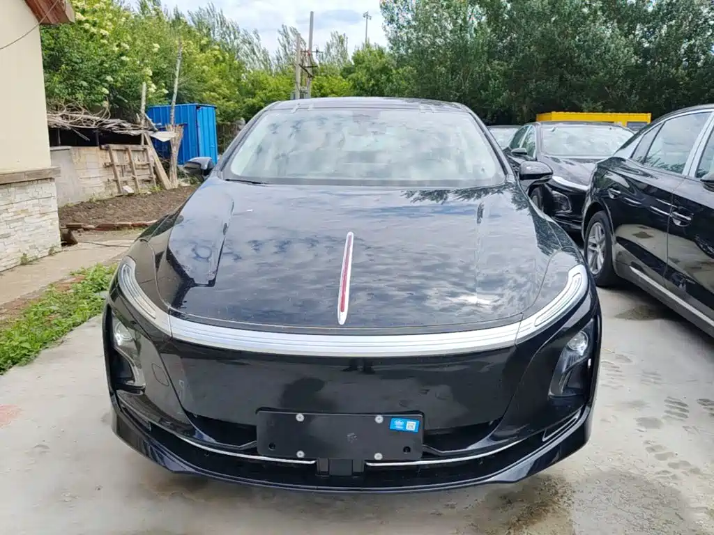 Hongqi E-QM5 2025 610km PLUS