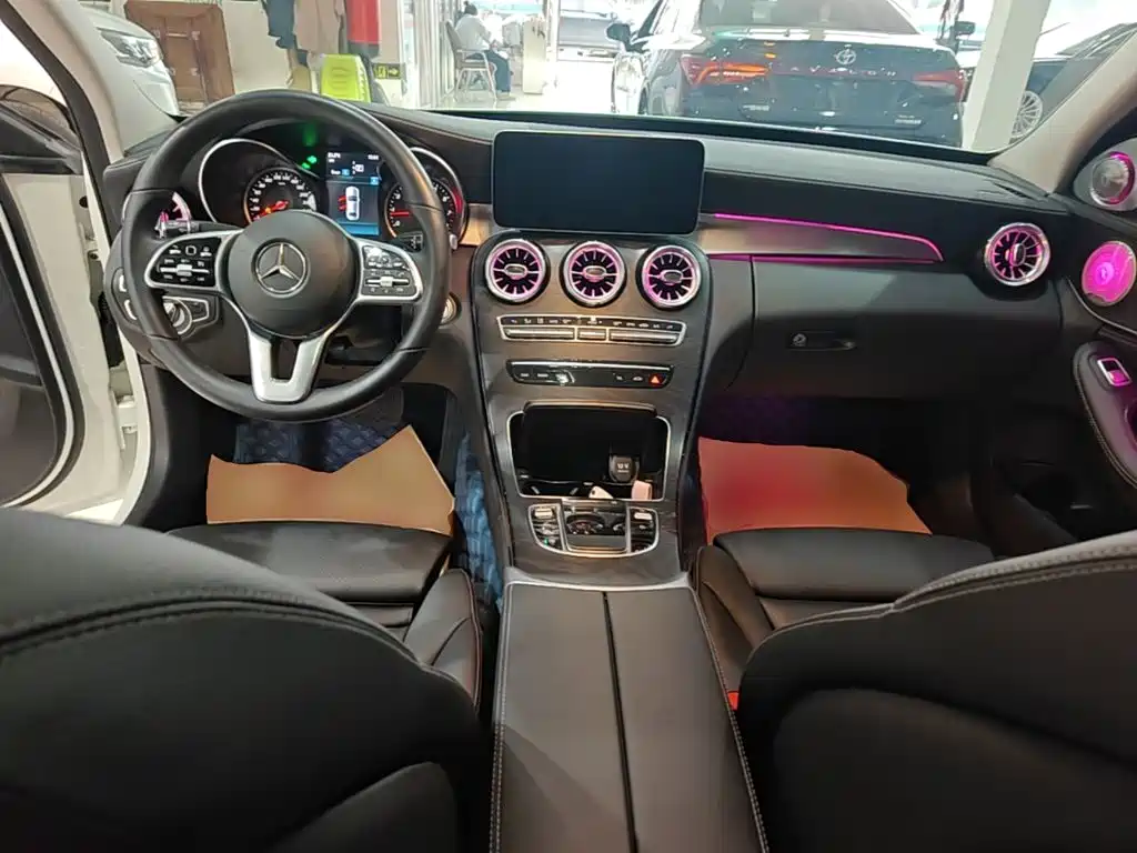 Mercedes-Benz C-Class — миниатюра 10