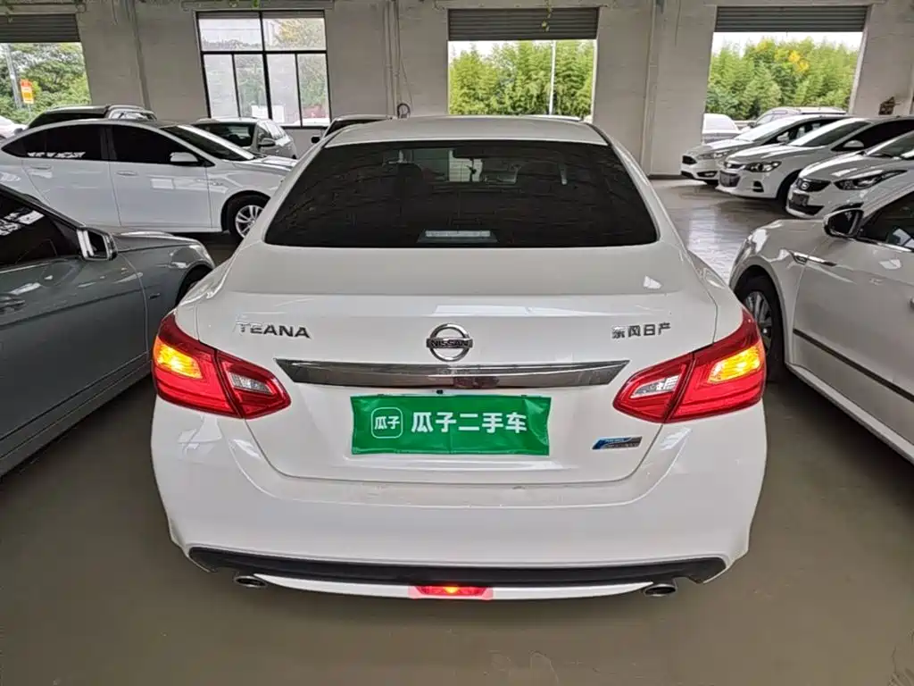 Nissan Teana — миниатюра 6