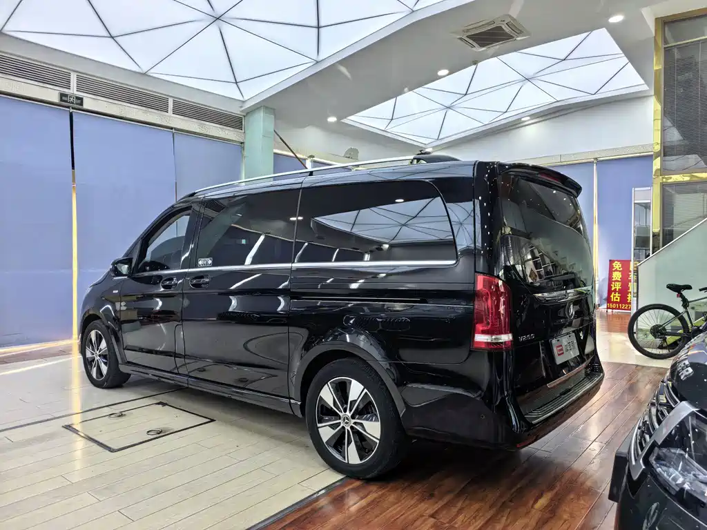 Mercedes-Benz V-Class — миниатюра 18