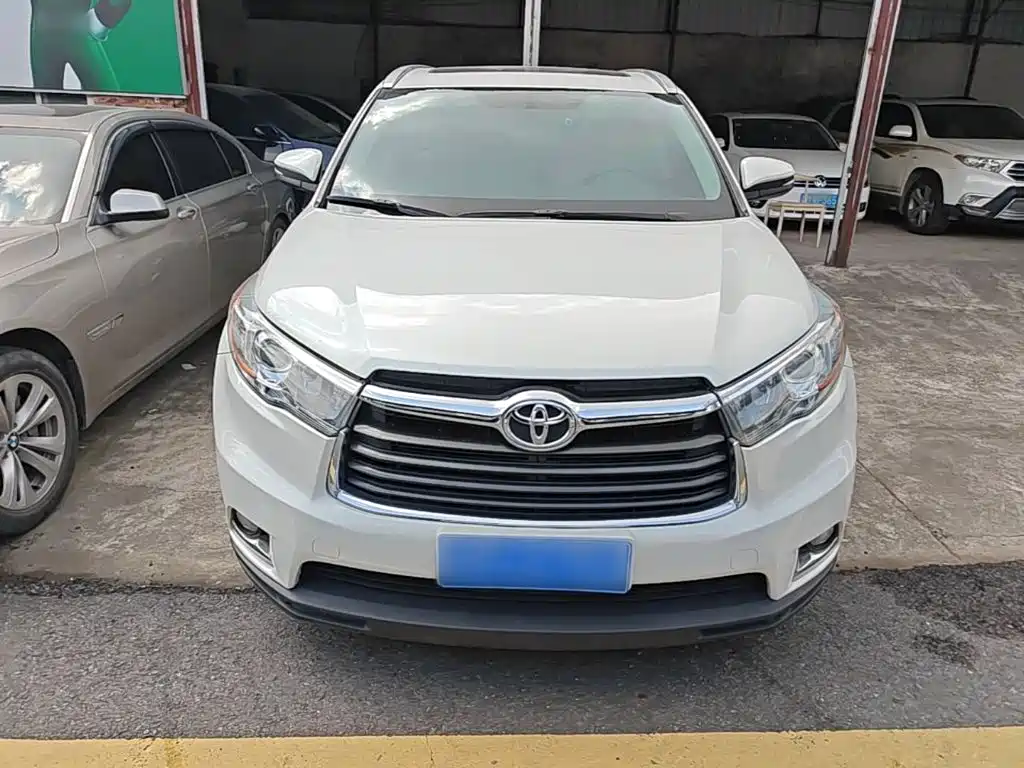 Toyota Highlander — миниатюра 3
