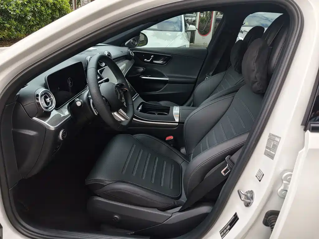 Mercedes-Benz C-Class — миниатюра 4