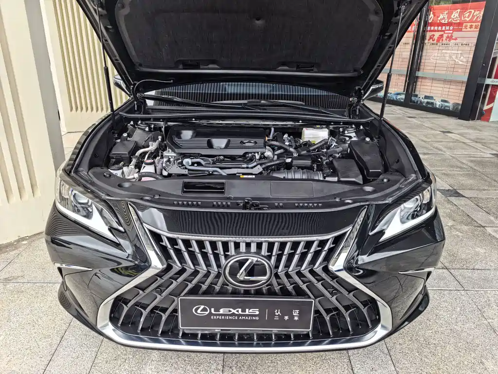 Lexus ES — миниатюра 7