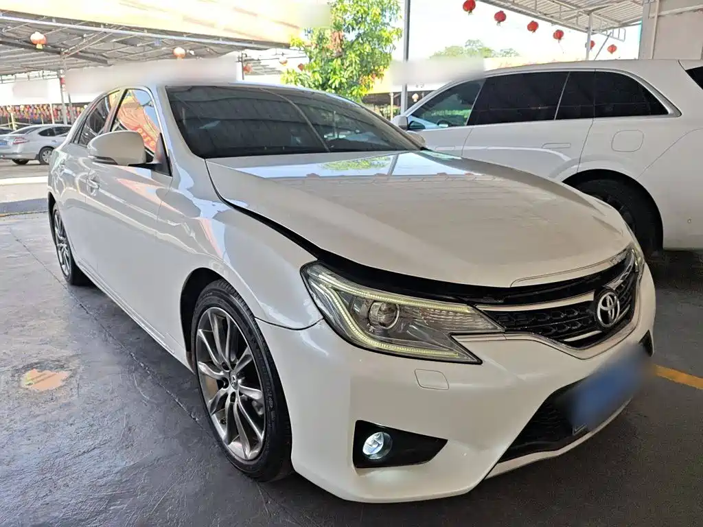 Toyota Reiz — миниатюра 4