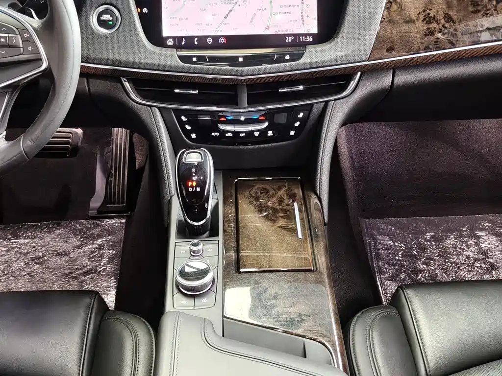 Cadillac CT6 — миниатюра 12
