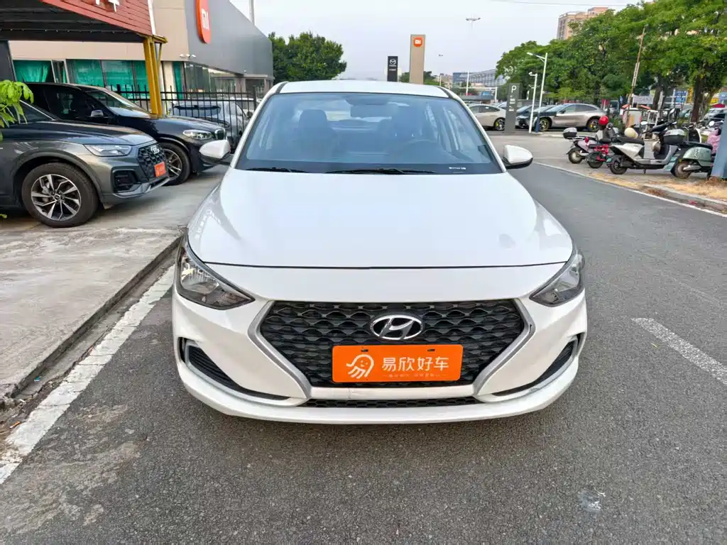 Hyundai Elantra — миниатюра 2