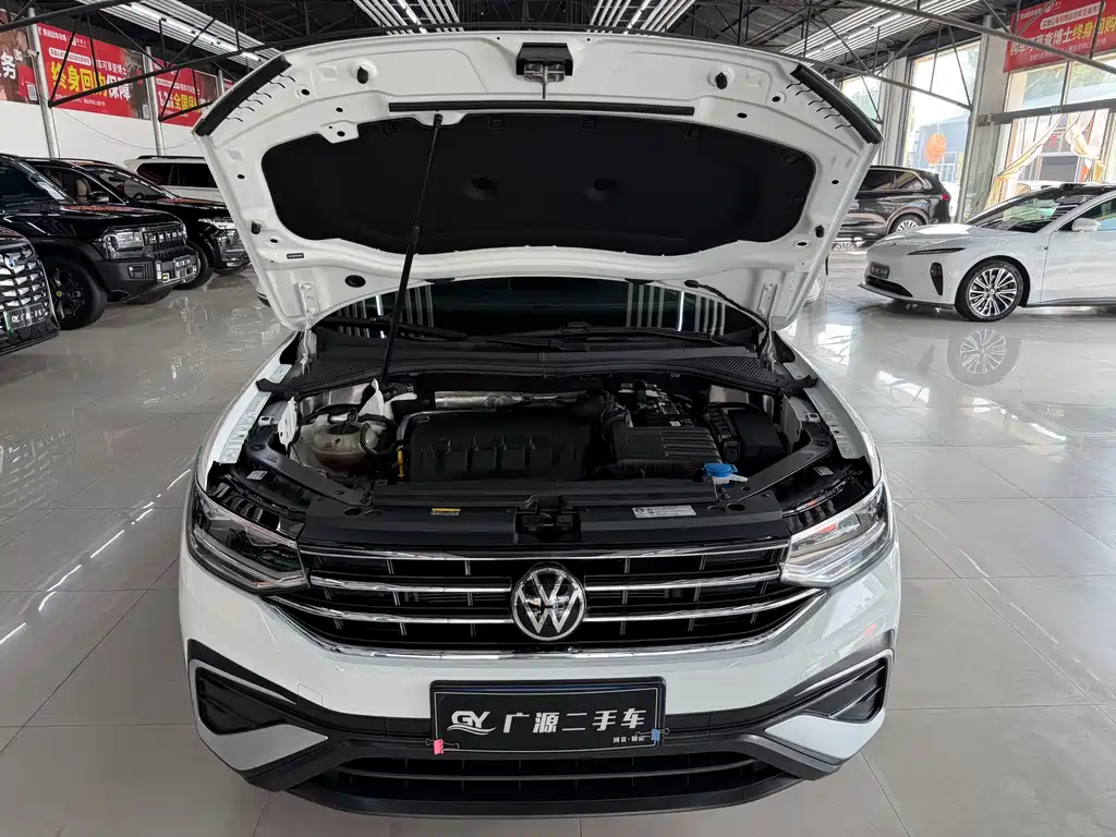 Volkswagen Tiguan L — миниатюра 19