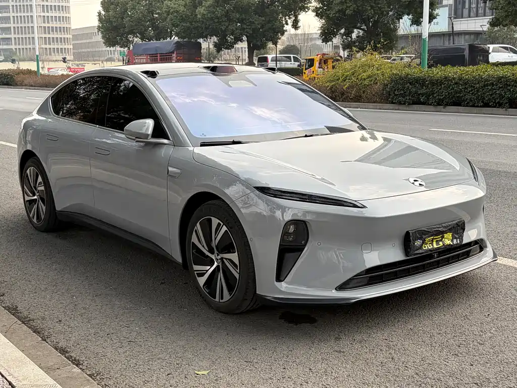 NIO NIO ET5