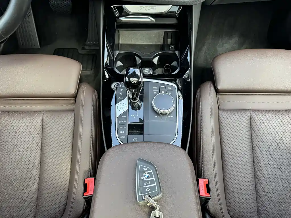 BMW X3 — миниатюра 15