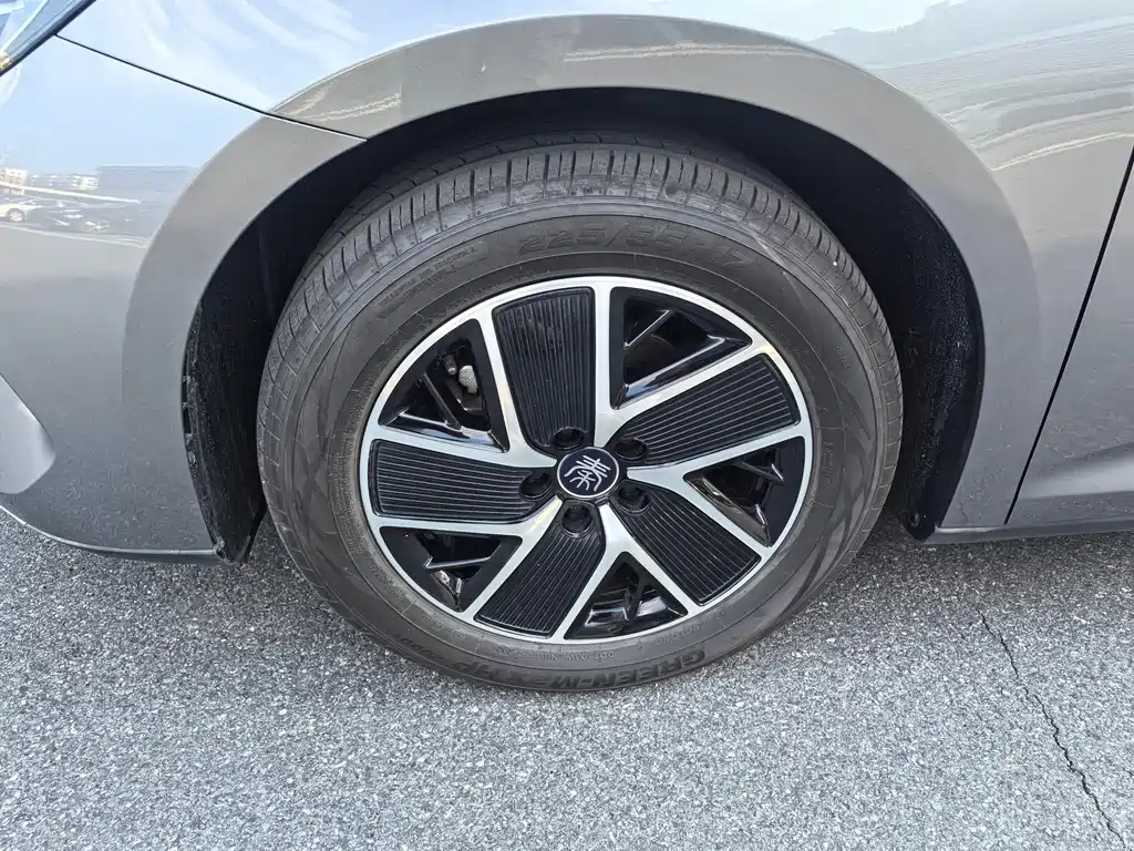 BYD Qin L — миниатюра 13