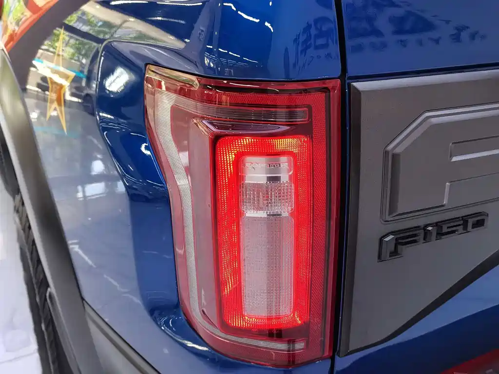 Ford F-150 Raptor — миниатюра 10