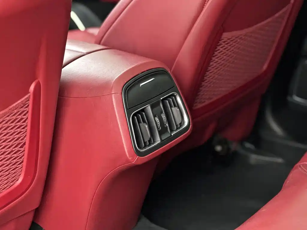 Maserati Levante — миниатюра 14