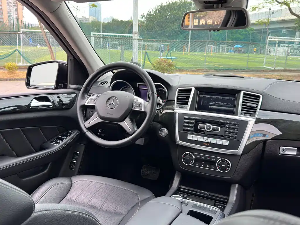 Mercedes-Benz GL-Class — миниатюра 14