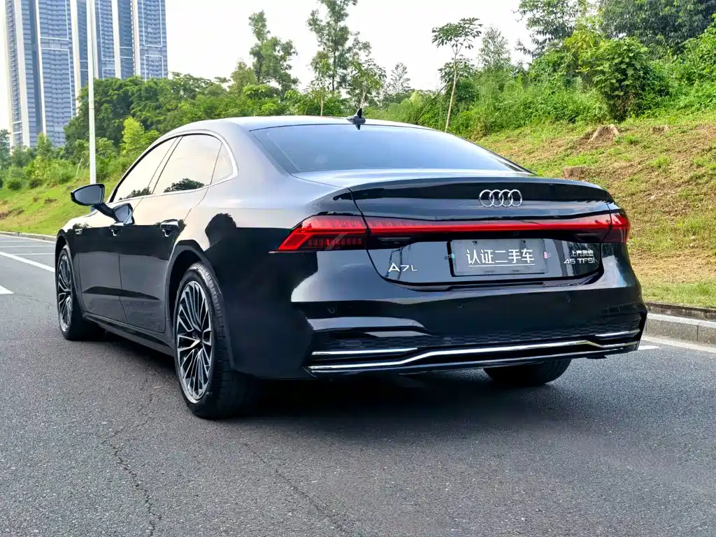 Audi A7L — миниатюра 5