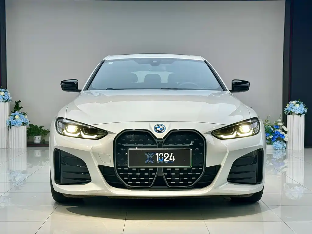 BMW i4 — миниатюра 3