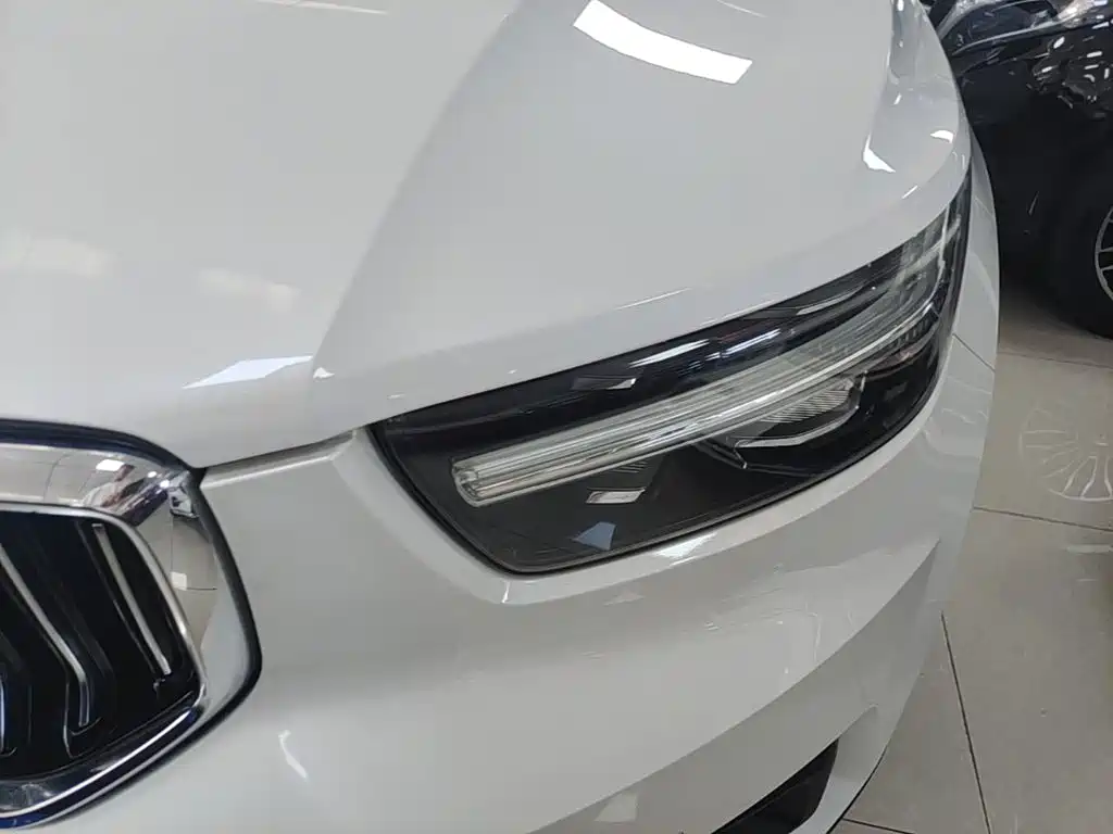 Volvo XC40 — миниатюра 24