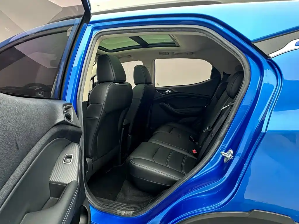 BYD Yuan EV — миниатюра 16