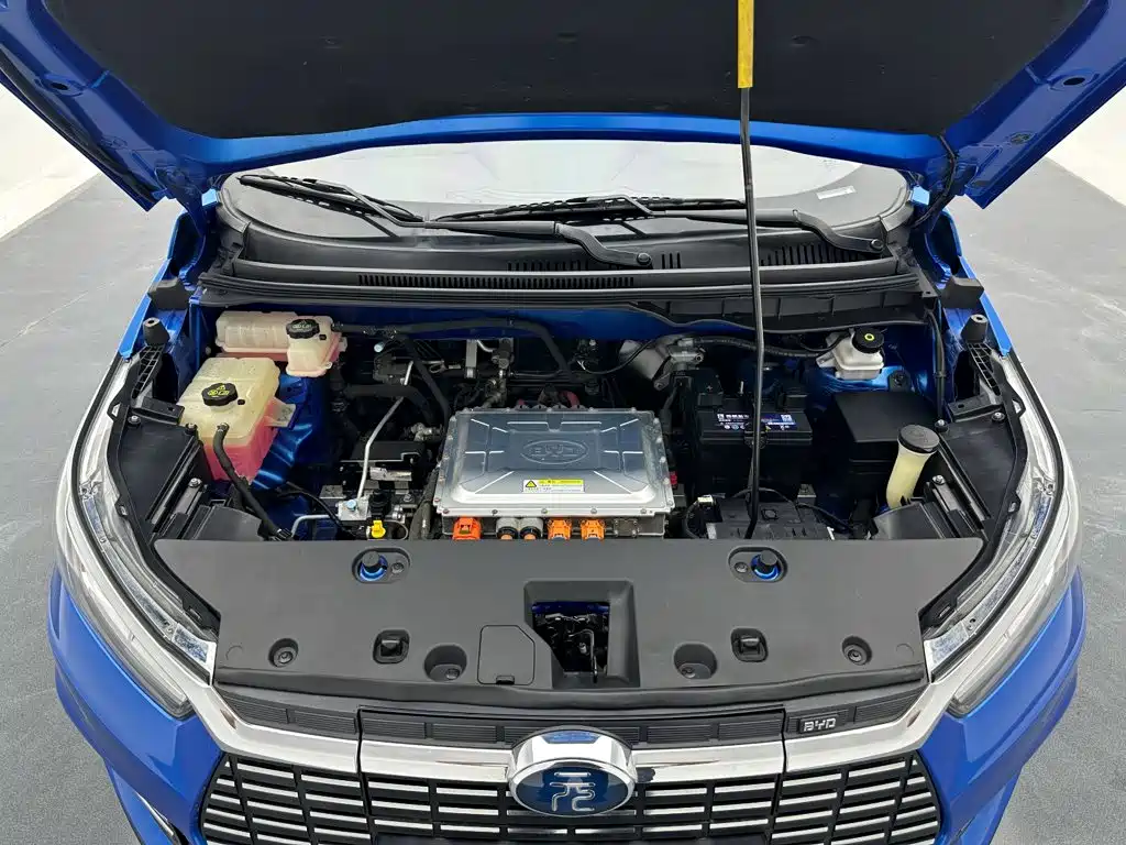 BYD Yuan EV — миниатюра 21