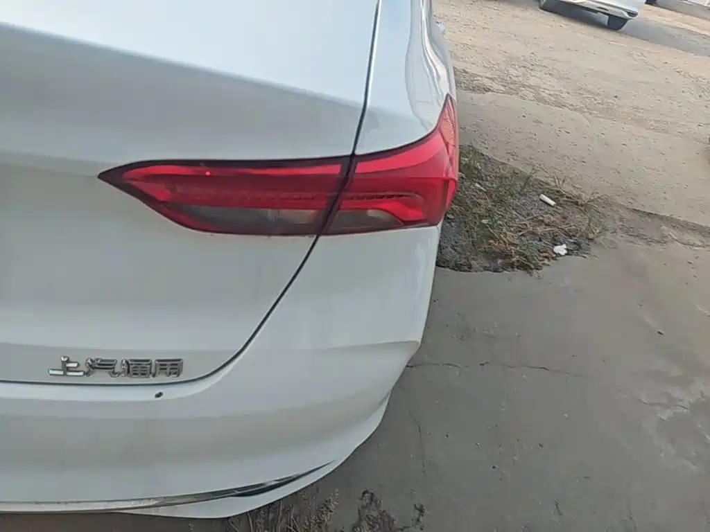 Buick Verano — миниатюра 8
