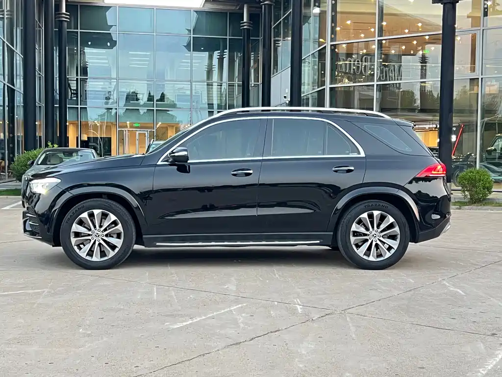 Mercedes-Benz GLE (Import) — миниатюра 3