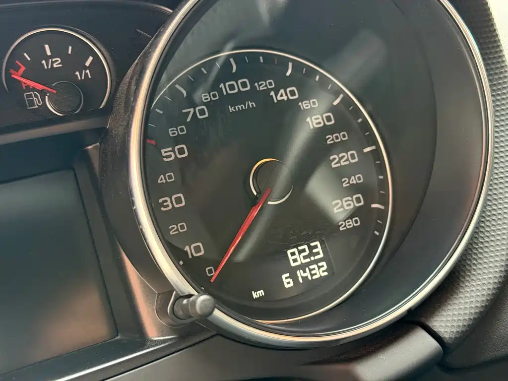 Audi TT — миниатюра 10