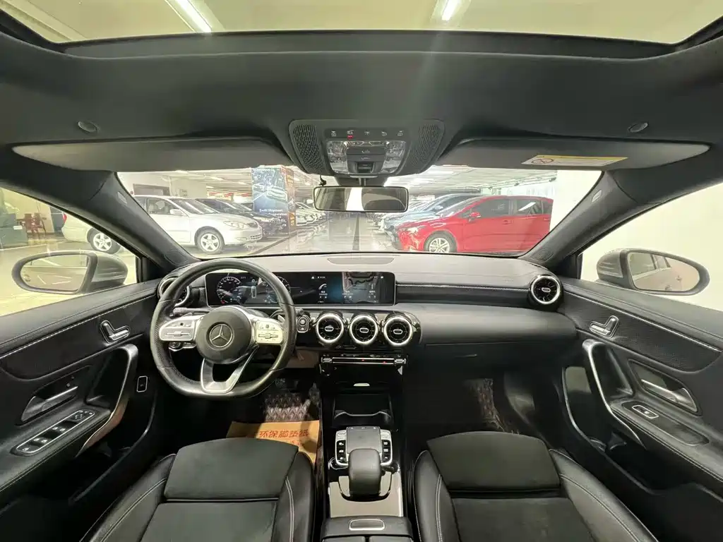 Mercedes-Benz A-Class — миниатюра 6