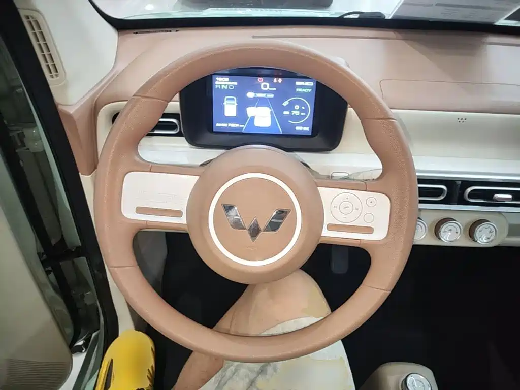 Wuling MINIEV — миниатюра 11
