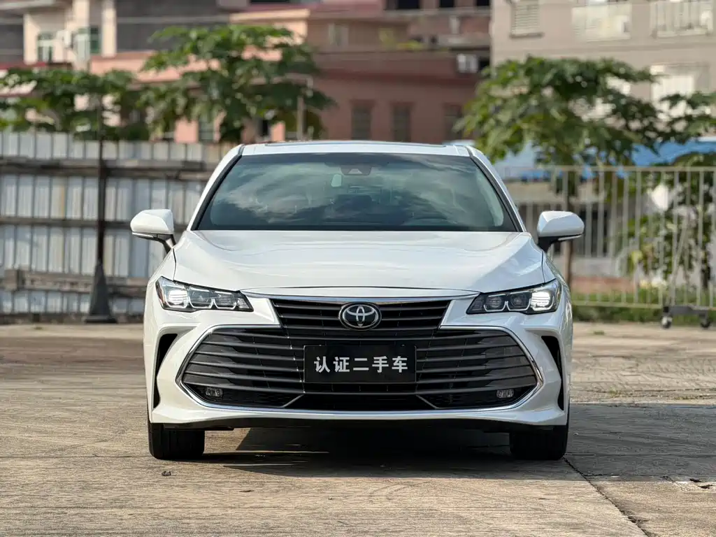 Toyota Avalon — миниатюра 2
