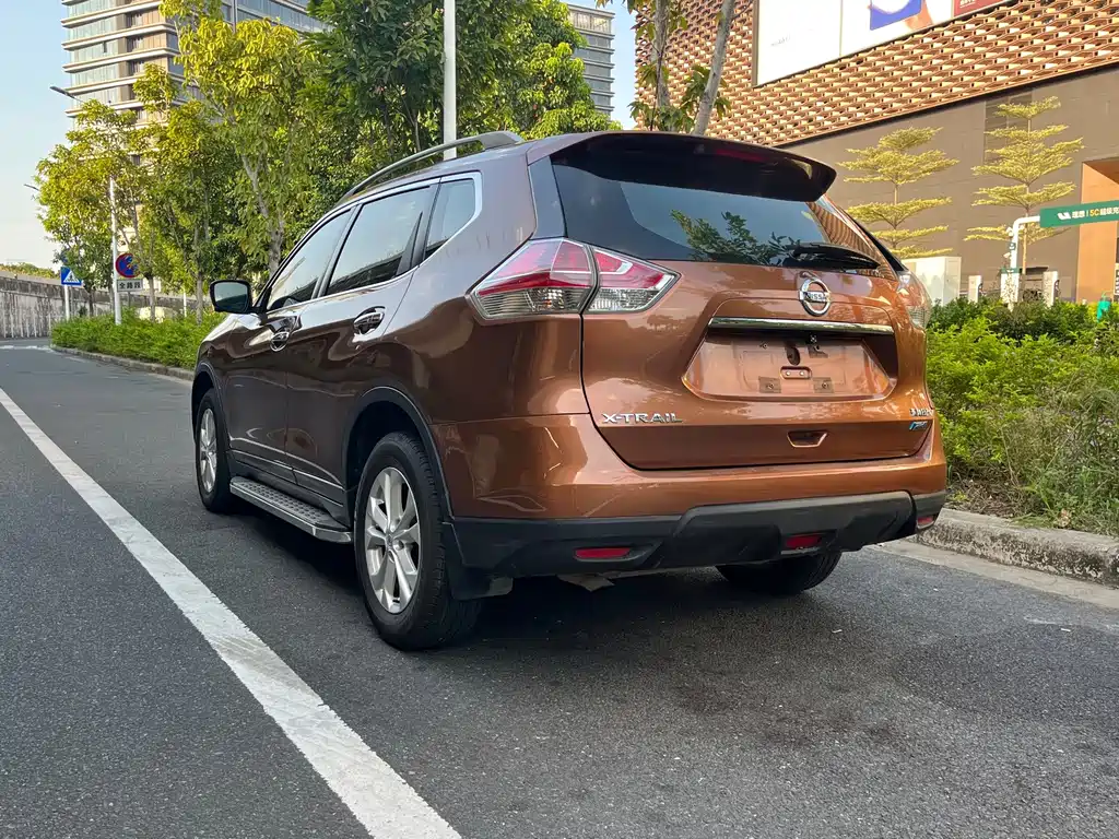 Nissan X-Trail — миниатюра 6