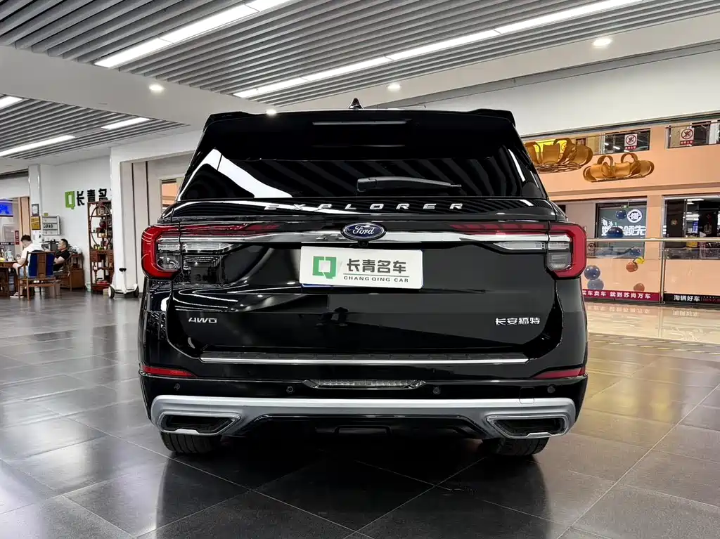 Ford Explorer — миниатюра 6