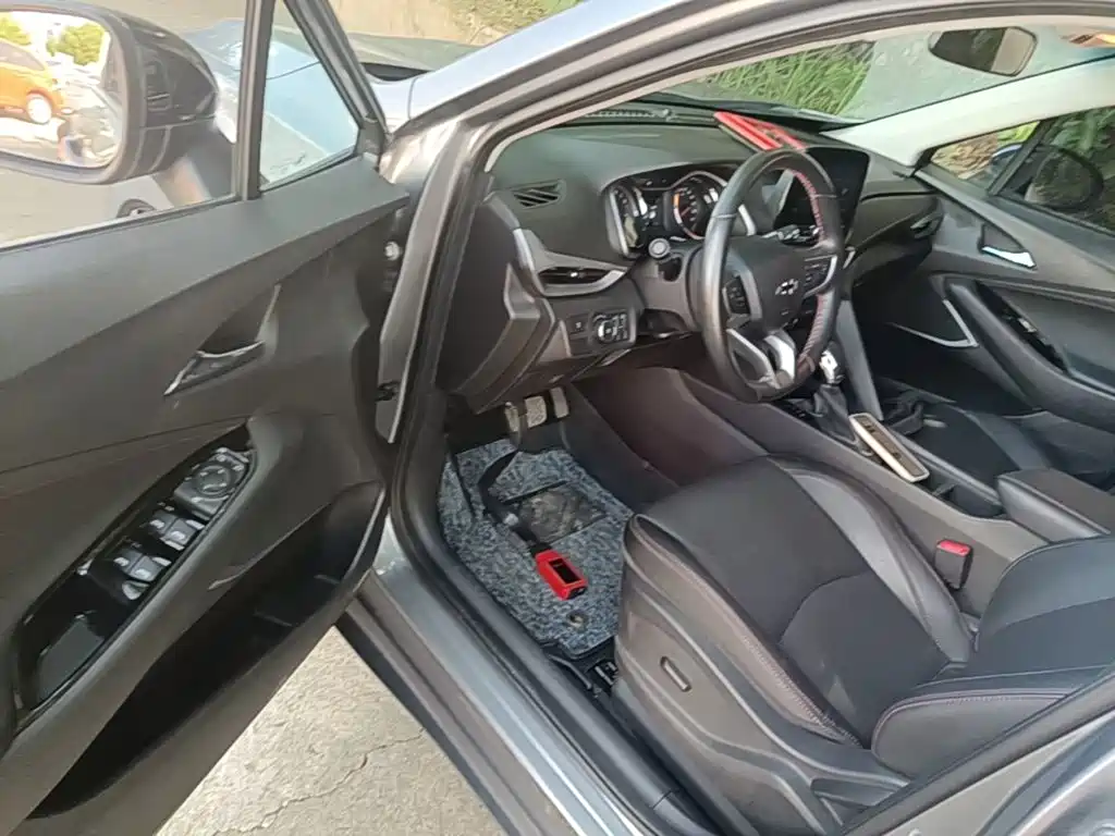 Chevrolet Volando — миниатюра 12