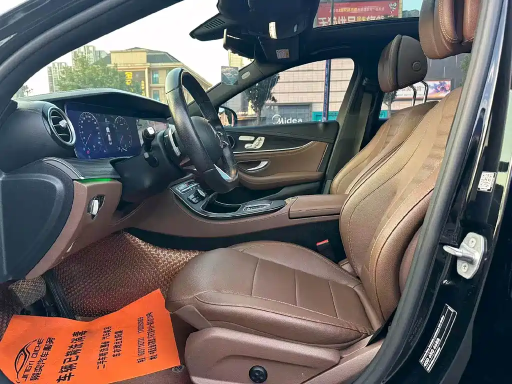Mercedes-Benz E-Class — миниатюра 4