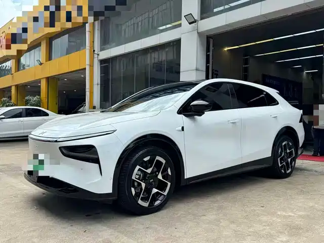 2025 Xpeng G7