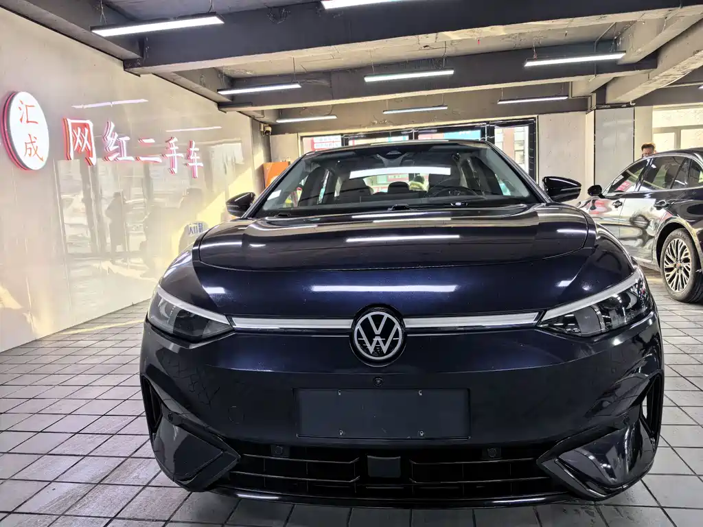 VOLKSWAGEN ID.7 VIZZION