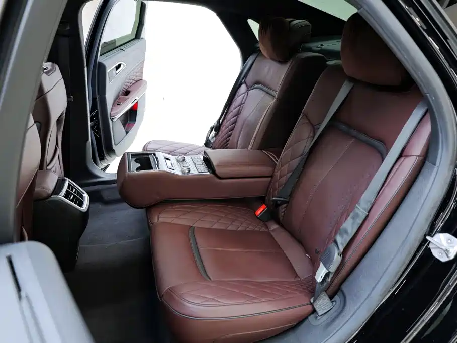 Ford Taurus — миниатюра 30