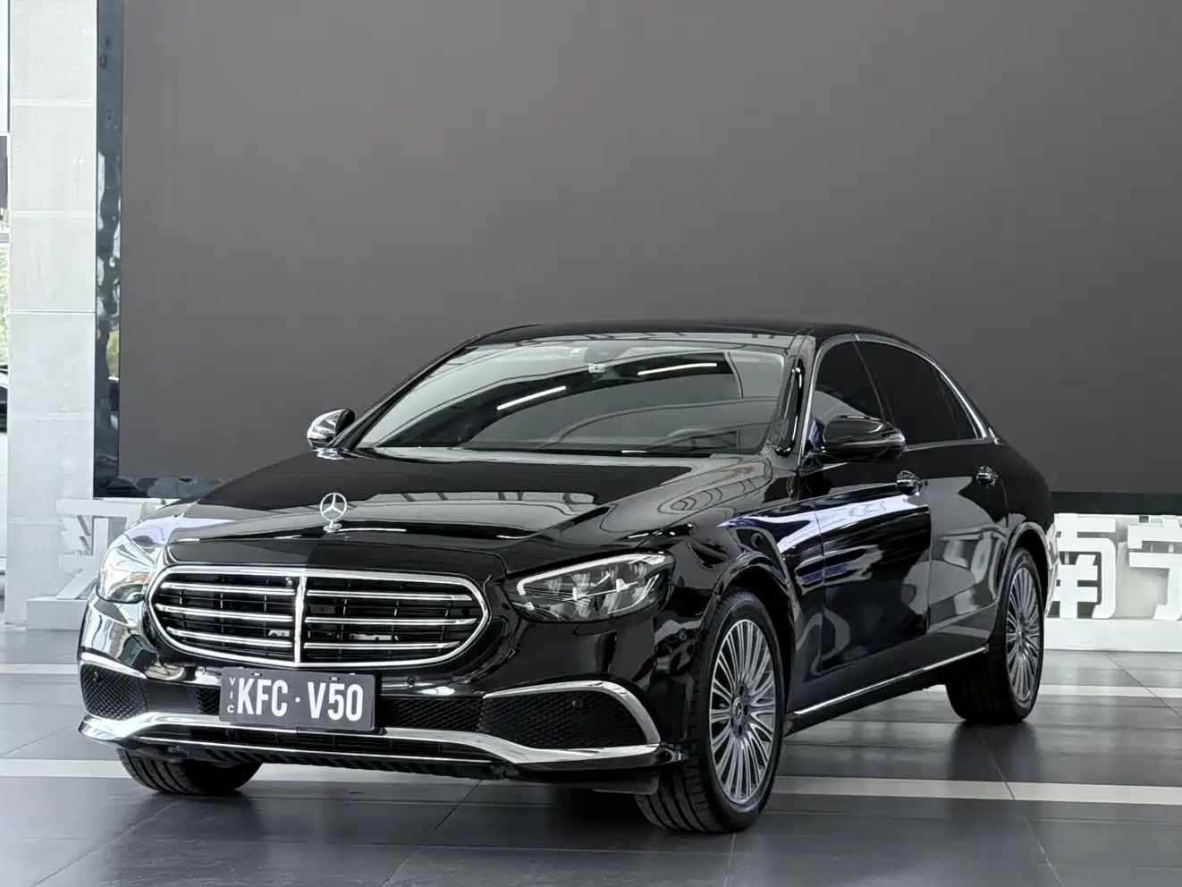 奔驰E级 2021款 E 300 L 豪华型 2021