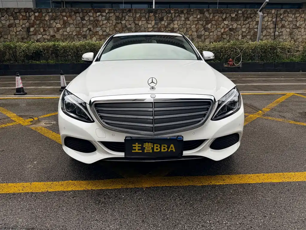Mercedes-Benz C-Class — миниатюра 2